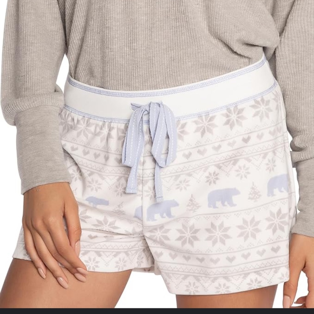 NEW PJ SALVAGE Women’s polar bear express velour shorts in‎ ivory small